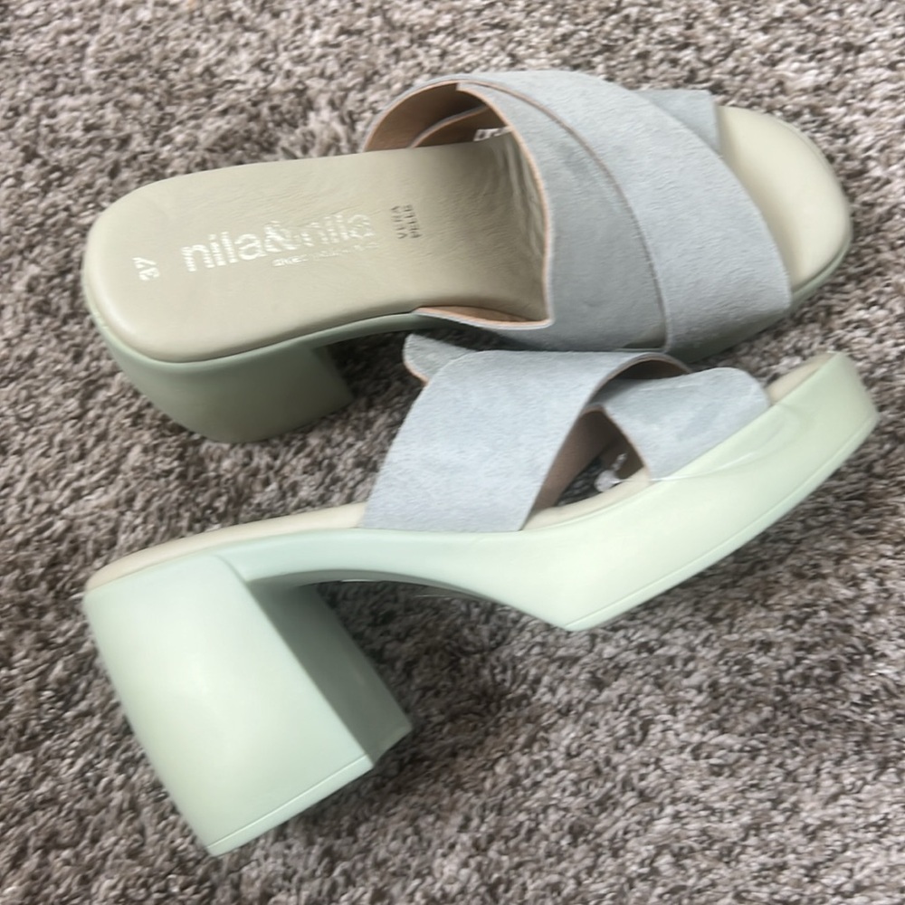 NILA & NILA
SANDALS - Picture 9 of 11